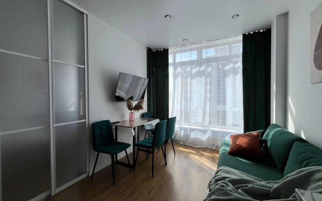 Apartamenty Tefia v novoj vysotke na Pritomskom radom s Moskovskoj plosad'u na Pritomskom 25/2