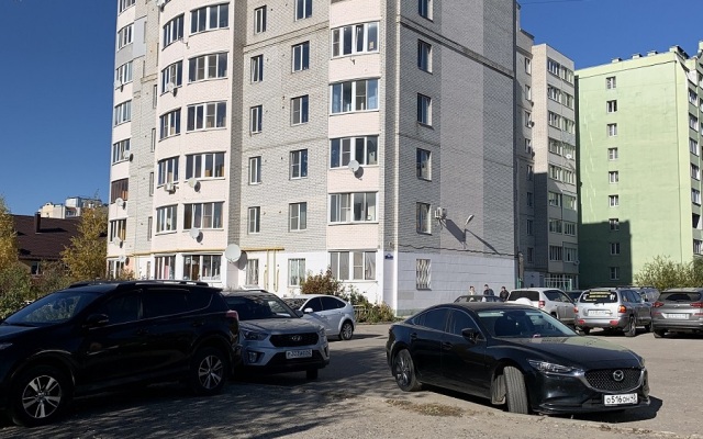 Ryadom Kosmichiskie vozle Kalyzhskih Term i riadom s Muzeem Kosmonavtiki na Sirenevom Bulvare Apartments