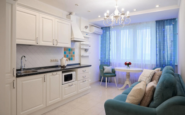 Aparts Pro Prostornaya 1-kom s potryasayushchim vidom na Volgu ZHK Brig na 17 etazhe Flat