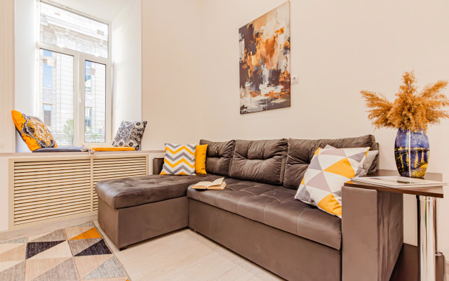 latUyutnye u Sten Kremlya Apartment