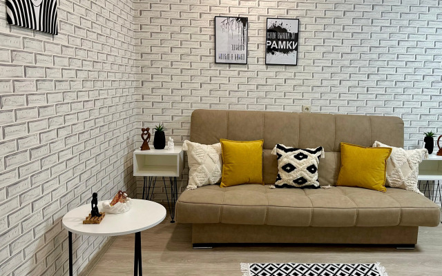 Квартира Живи Тут 89