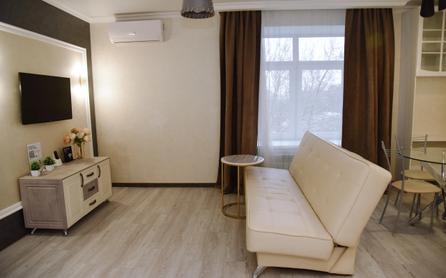 Апартаменты на Демонстрации №2