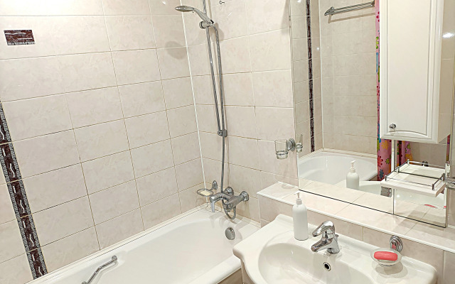 Квартира на Куконковых 142