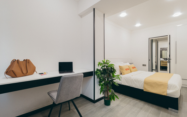 KeyGo #0077, 1 Bedroom, Saryan Street Apartments