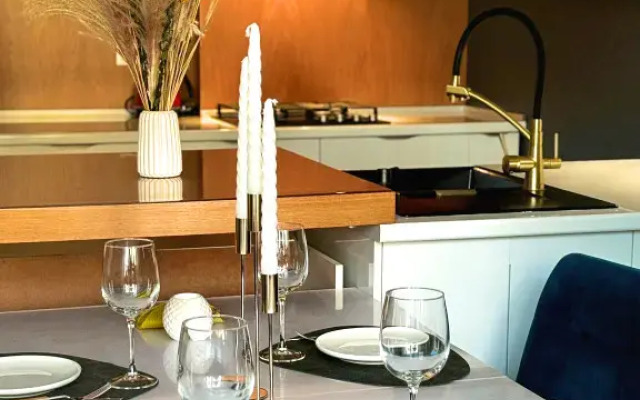 S dizaynerskim remontom v tsentre Pyatigorska Flat