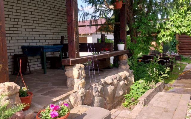 Suzdalskoye Podvorye S Russkoy Baney Guest House