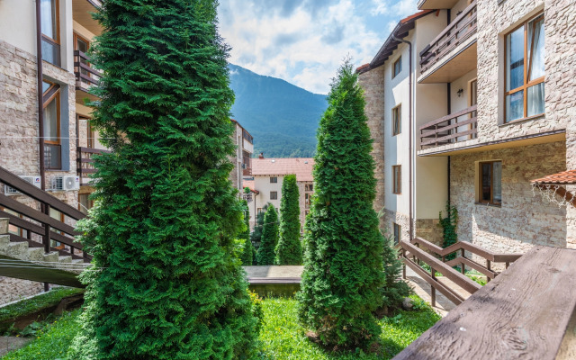 Oplot - «HUGO» - s uedinennoj terrasoj 3 Apartments