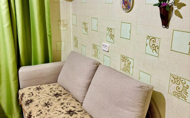 Na Ulitse Kommunalnaya 58a Flat