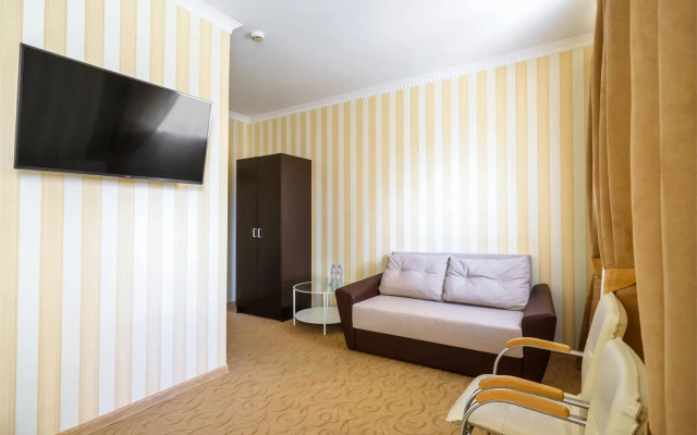 Gorki-10 Hotel