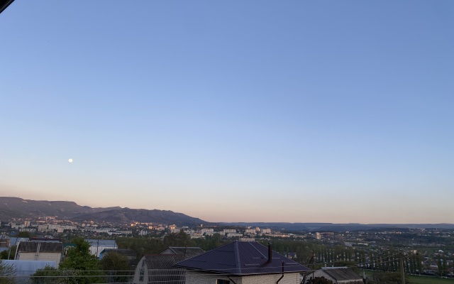 Частный дом с сауной и с зоной барбекю