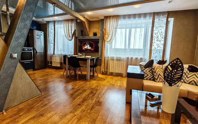 V Zolotom Kvadrate Flat