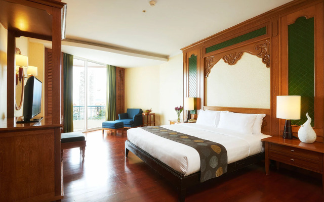 Long Beach Garden Hotel & Pavilions