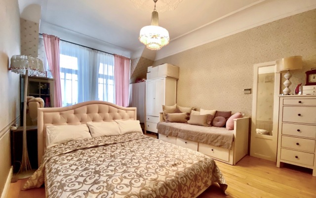 Serebro Moderna Tsentr Apartments