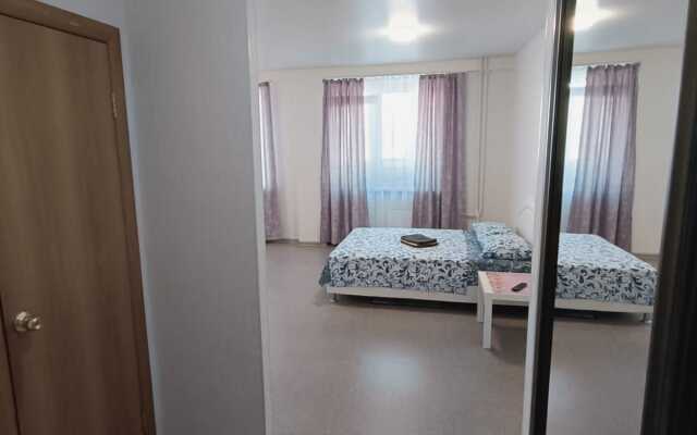 Na Ulitse Sarygina 37 Apartents