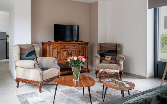 Гостевой дом L'Eperonnete surrounded by vineyards, 5* classification