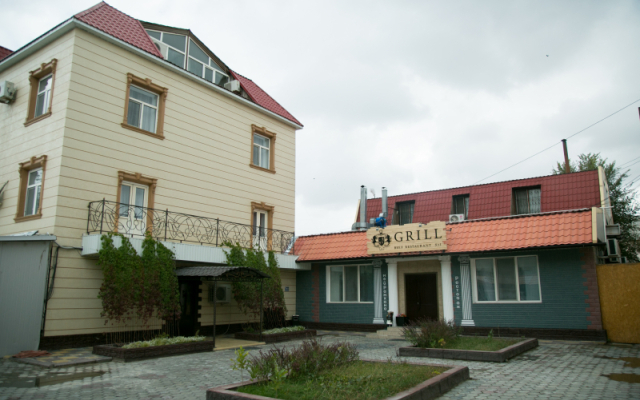 Mirazh Hotel