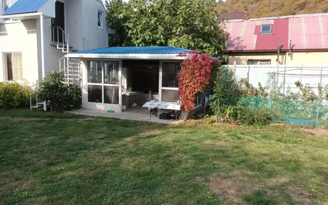 Solnechny Guest house