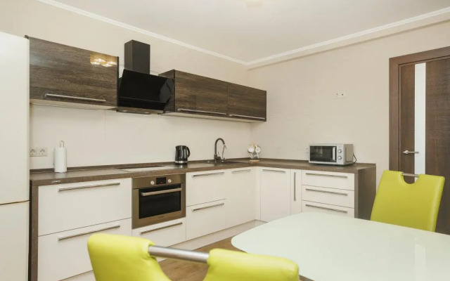 Etazhideyli Na Schorsa 103 Flat