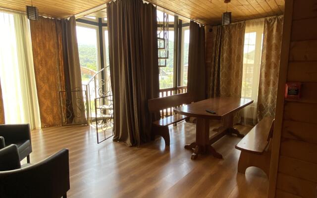 Solnechny Khadzhokh Guest House