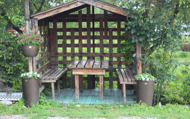 U Druzej Guest House
