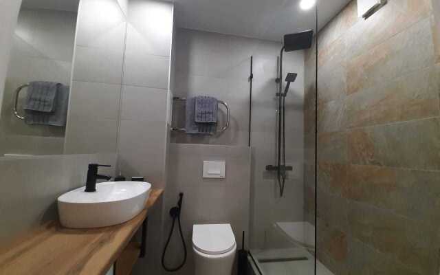 Lyuks V Dzhet Flat