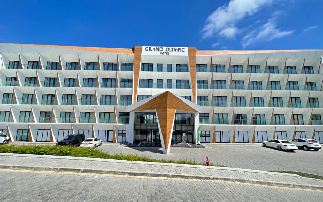Arena Grand Hotel
