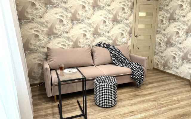 2-K Komfort S Bolshoy Lodzhiey Apartment