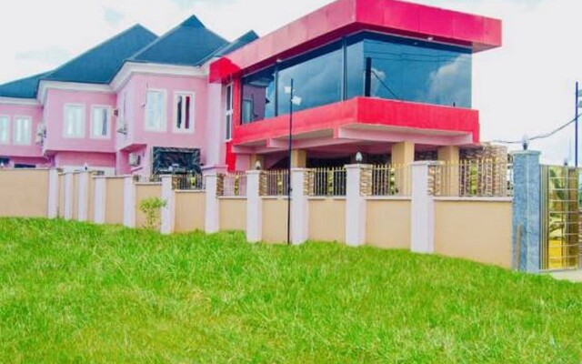 Ama Luxury Suites Hotel