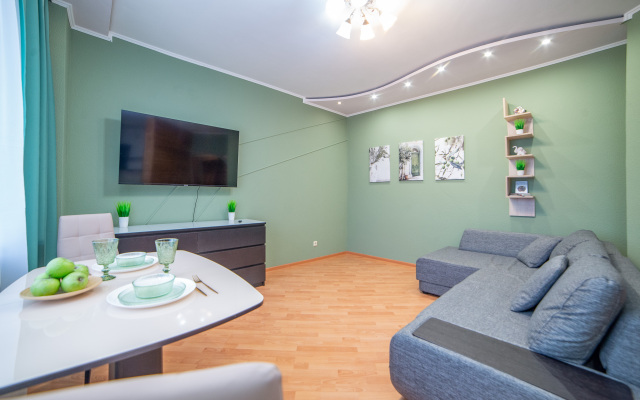 Апартаменты Бажова 68