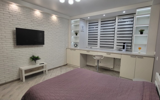 Апартаменты День и Ночь на Согласия