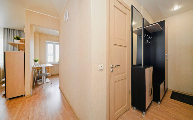 Uyutnaya kvartira v 10 minutakh ot dostoprimechatelnostey goroda Flat