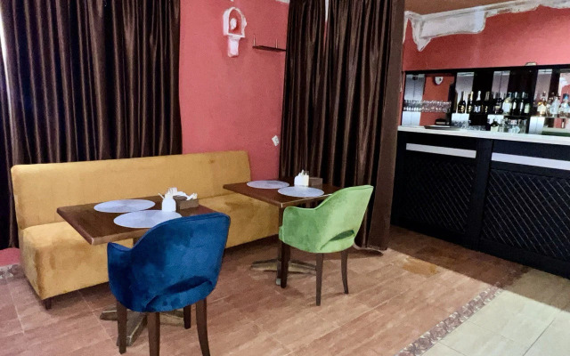 Yuzhnyij Dvorik Mini-Hotel