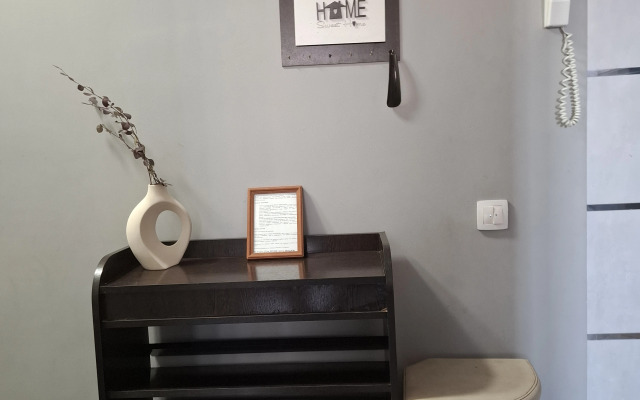 Квартира однушка с видом на озеро