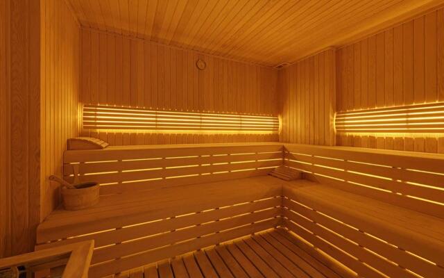 Gleam Collection Hotel