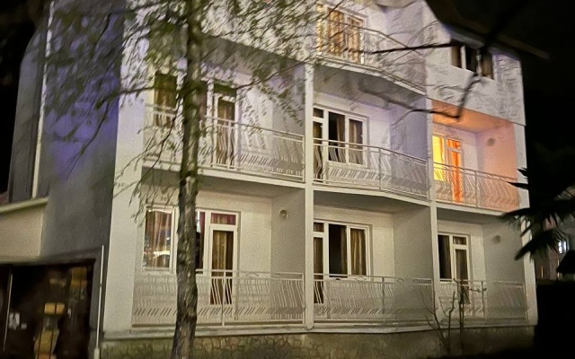 Doksa Guest house