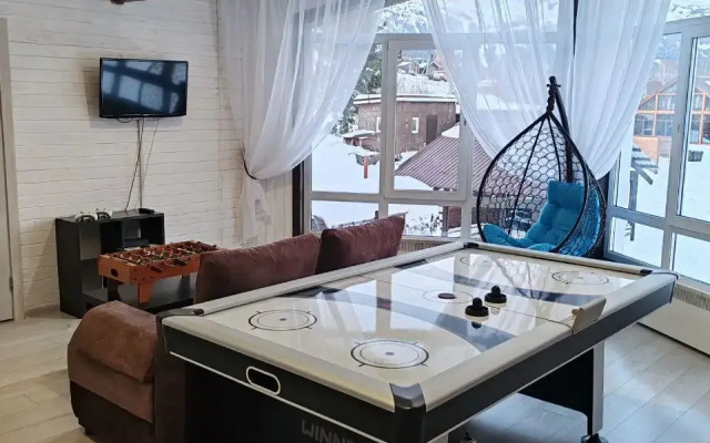 Maverick na 14 chelovek Guest house