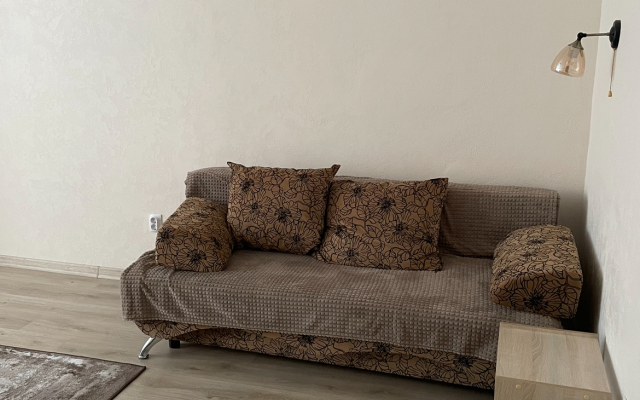 Uyutnaya Na Beregu Morya Flat