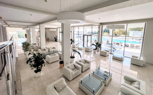 M Apartments Ideal House 3 Apartments