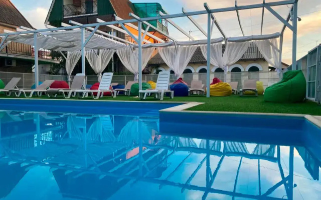 Клуб-отель Релакс