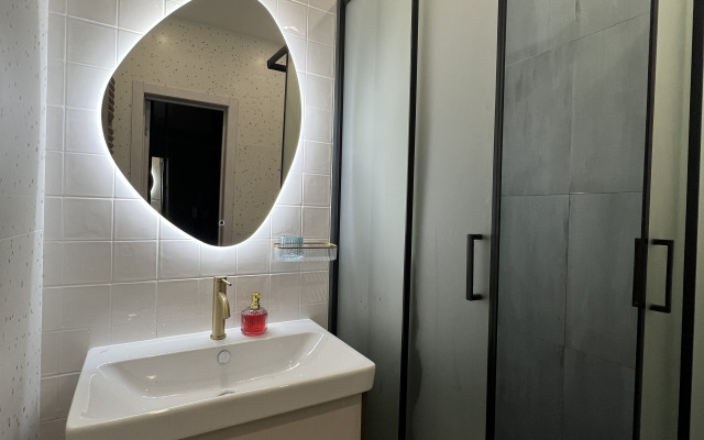 Kvartira S Sovremennym Remontom, Chistaya I Uyutnaya Flat