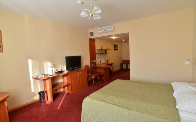 Tsentralny Eurohotel Hotel