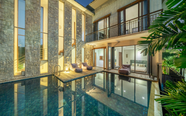 Novaya Roskoshnaya V Changu, 4 Spalni s Vidom na Tropiki, Vulcano Villa – Exterior – Kerobokan
