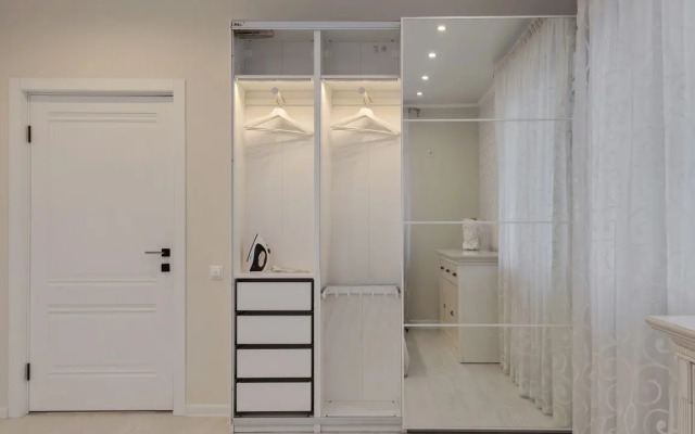 1 Dobrye Sutki na Sverdlova Flat
