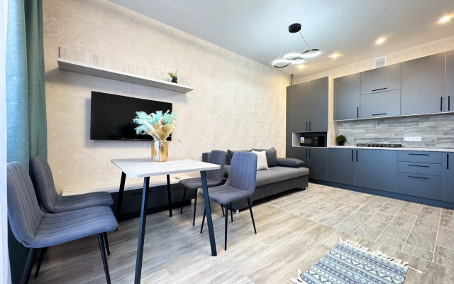Like Home na Zemnukhova 2 Apartments