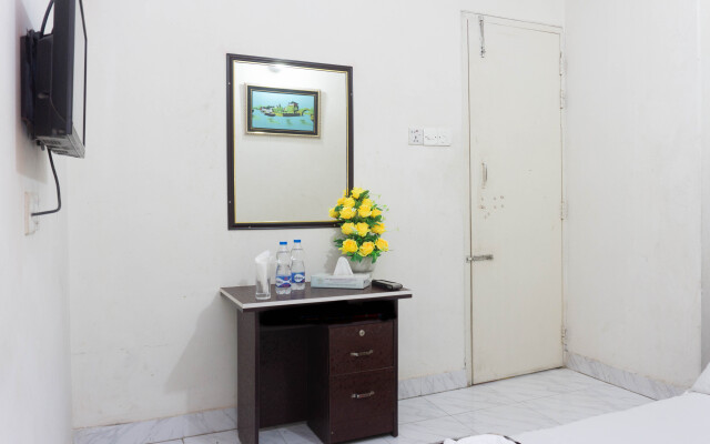 White House International Residential Hotel