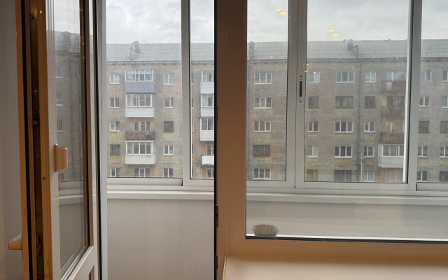 Квартира Кировград Центр на Свердлова 53 с Балконом