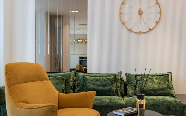 Квартира Роскошная с Видом на Нижнее Озеро