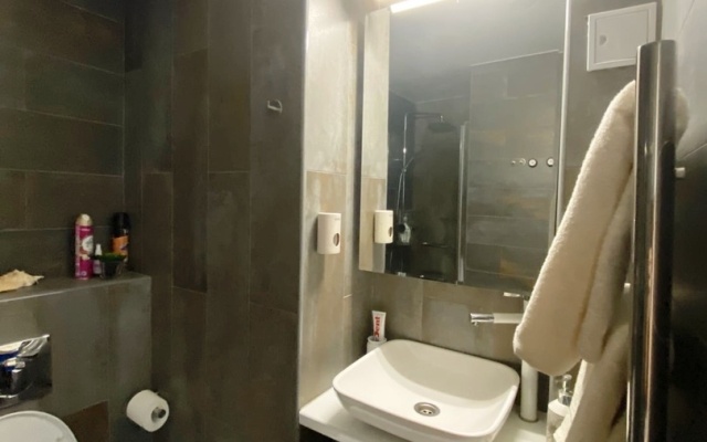 Stilnaya Studiya Na 24 Etazhe Vysota Apartments