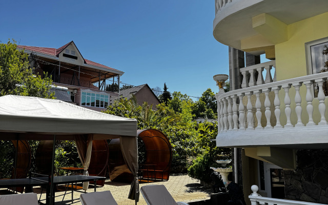 LiDiAnna Guest House
