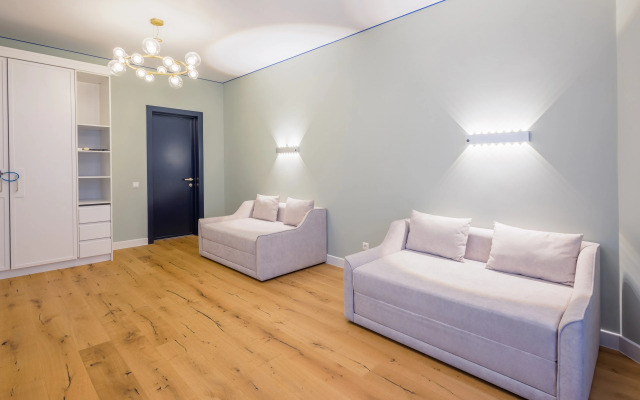 Квартира MyHomeYourHome на Невской 19